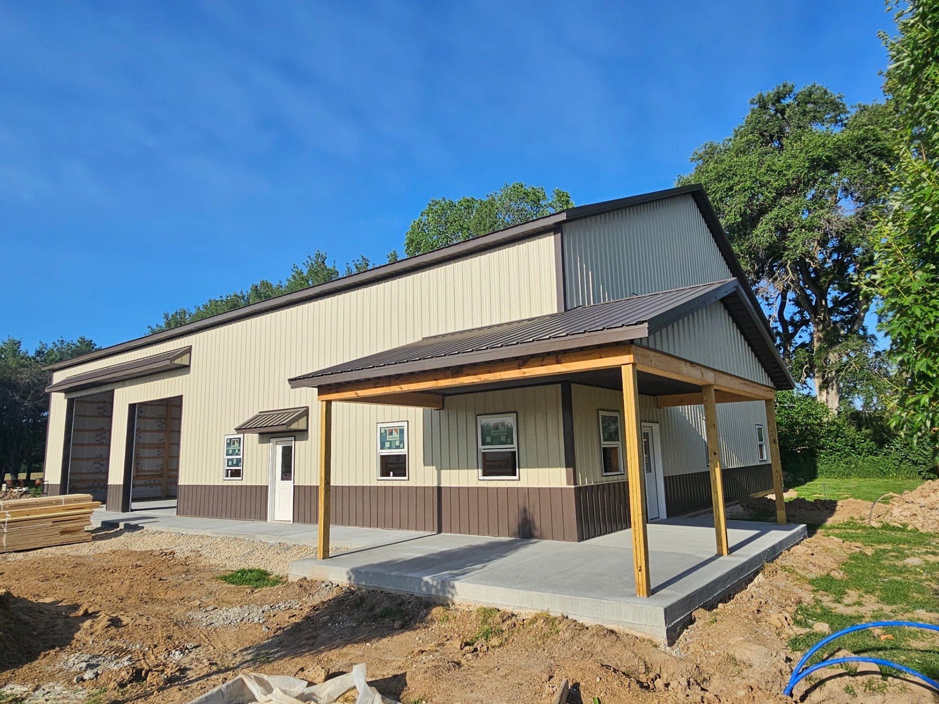 Finished commercial shop with covered porch